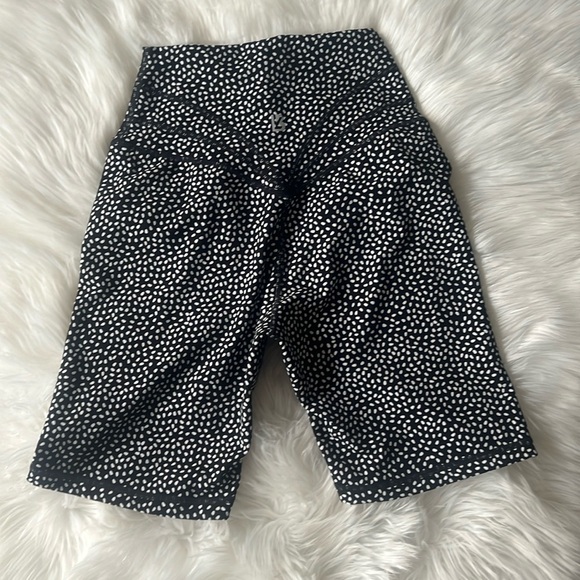 Buffbunny legacy shorts 6 inches - Picture 3 of 5